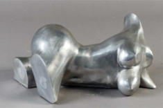 ubekendt spansk kunstner - kvindetorso, aluminium, 34 cm lang