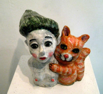 Signe Hougaard - "Pige med kat", keramisk figur, 25 cm